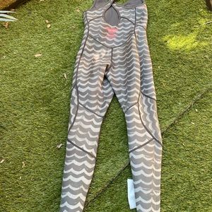 Billabong womens wet suit. Good condition